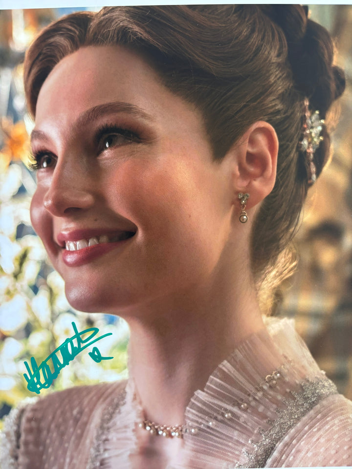 Hannah Dodd signed Autograph 8x10 Bridgerton