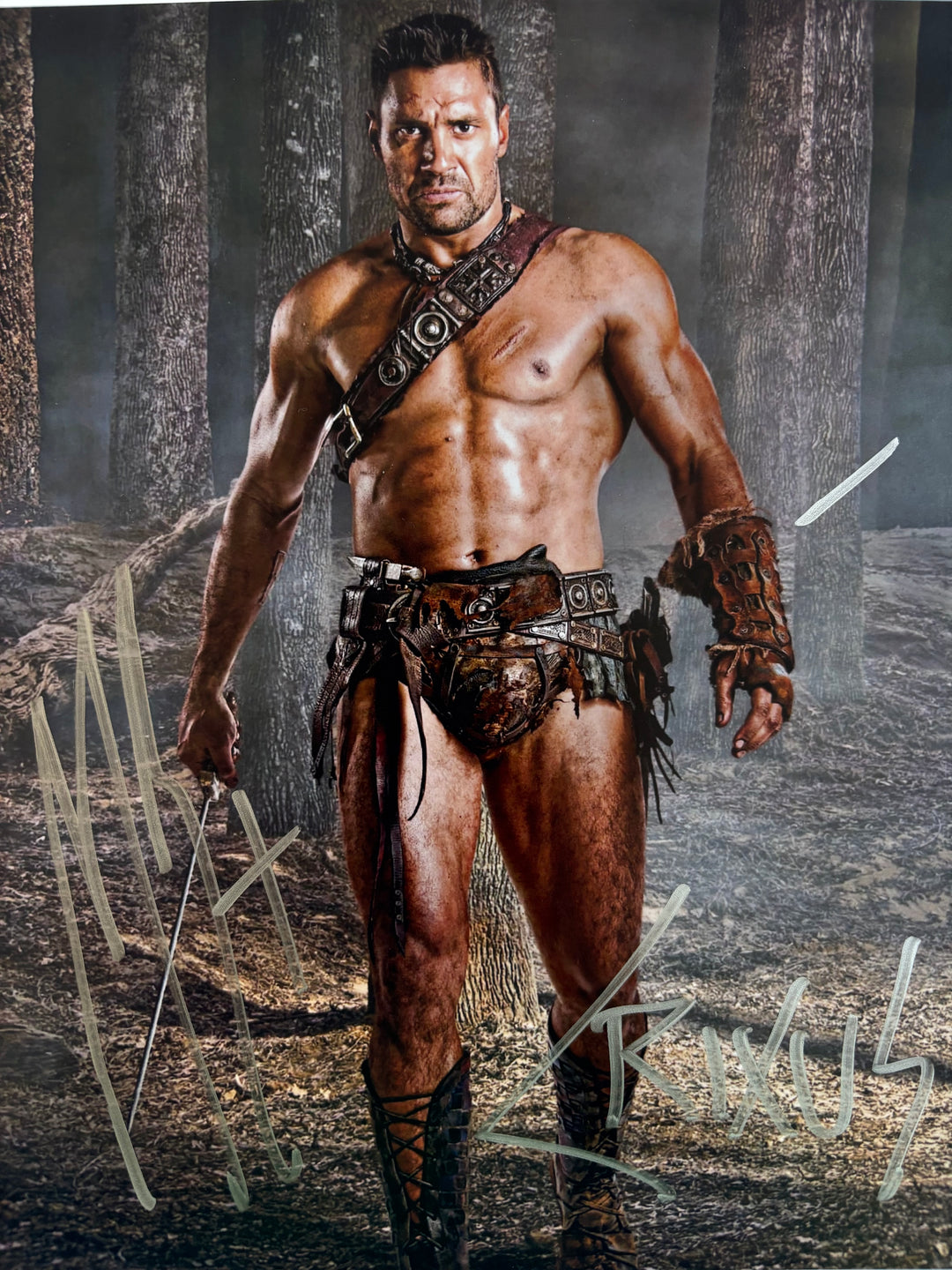Manu Bennett signed Autograph 8x10 Spartacus, Arrow, Shannara Chronicles