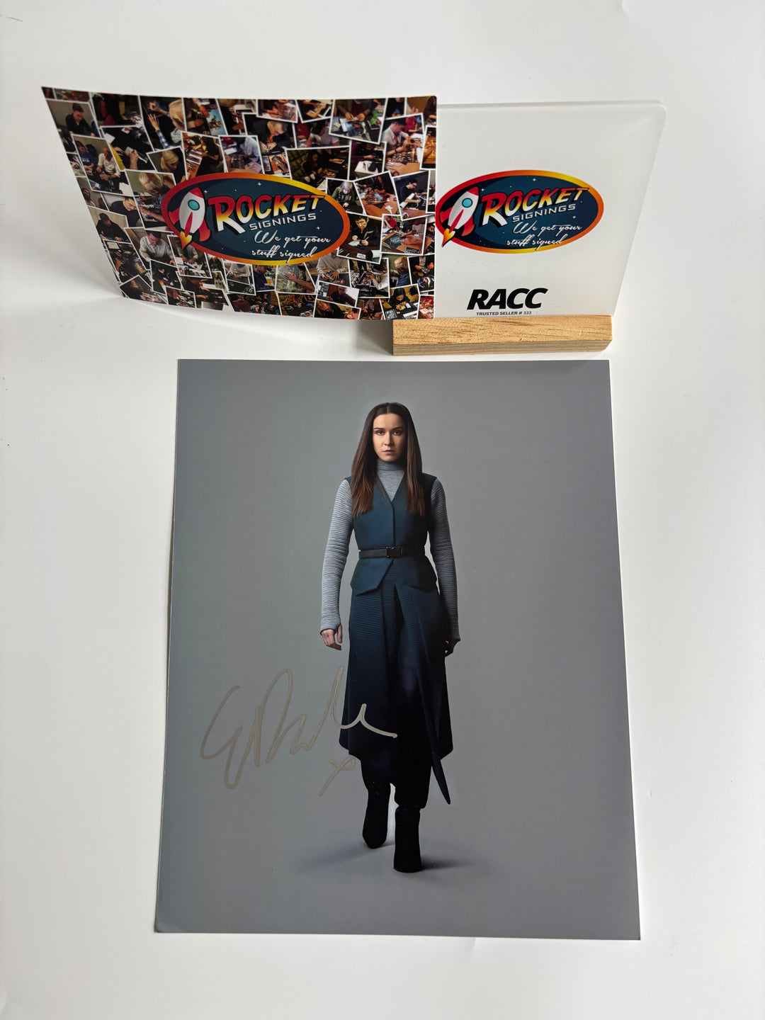 Elizabeth Dulau signed Autograph 8x10 Star Wars