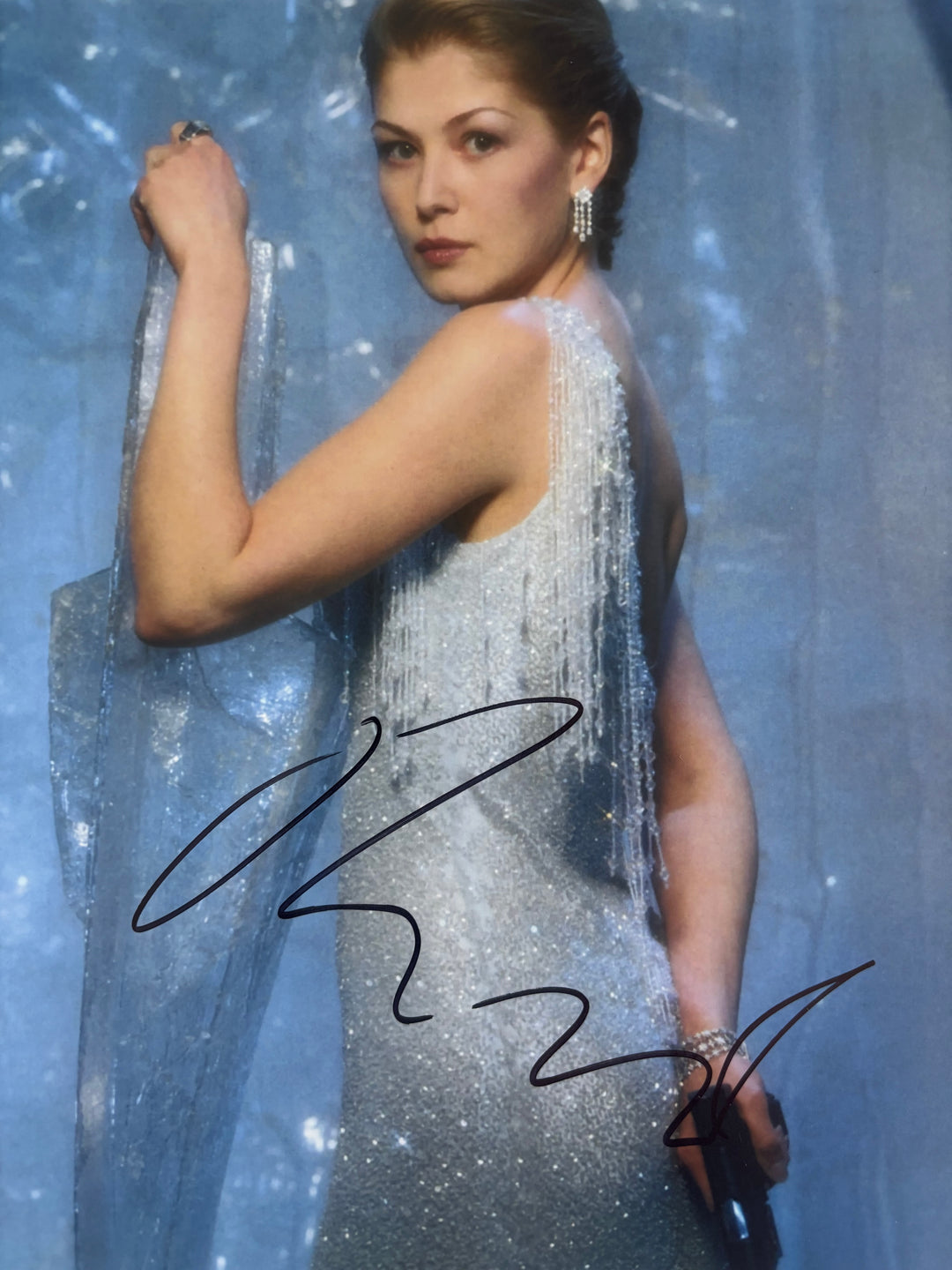 Rosemund Pike signed Autograph 8x10 James Bond