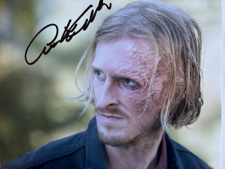 Austin Amelio signed Autograph 8x10 The Walking Dead
