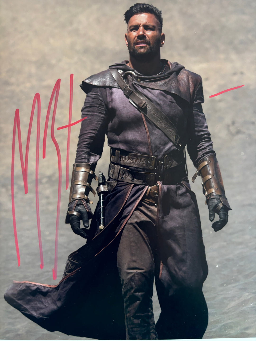 Manu Bennett signed Autograph 8x10 Spartacus, Arrow, Shannara Chronicles