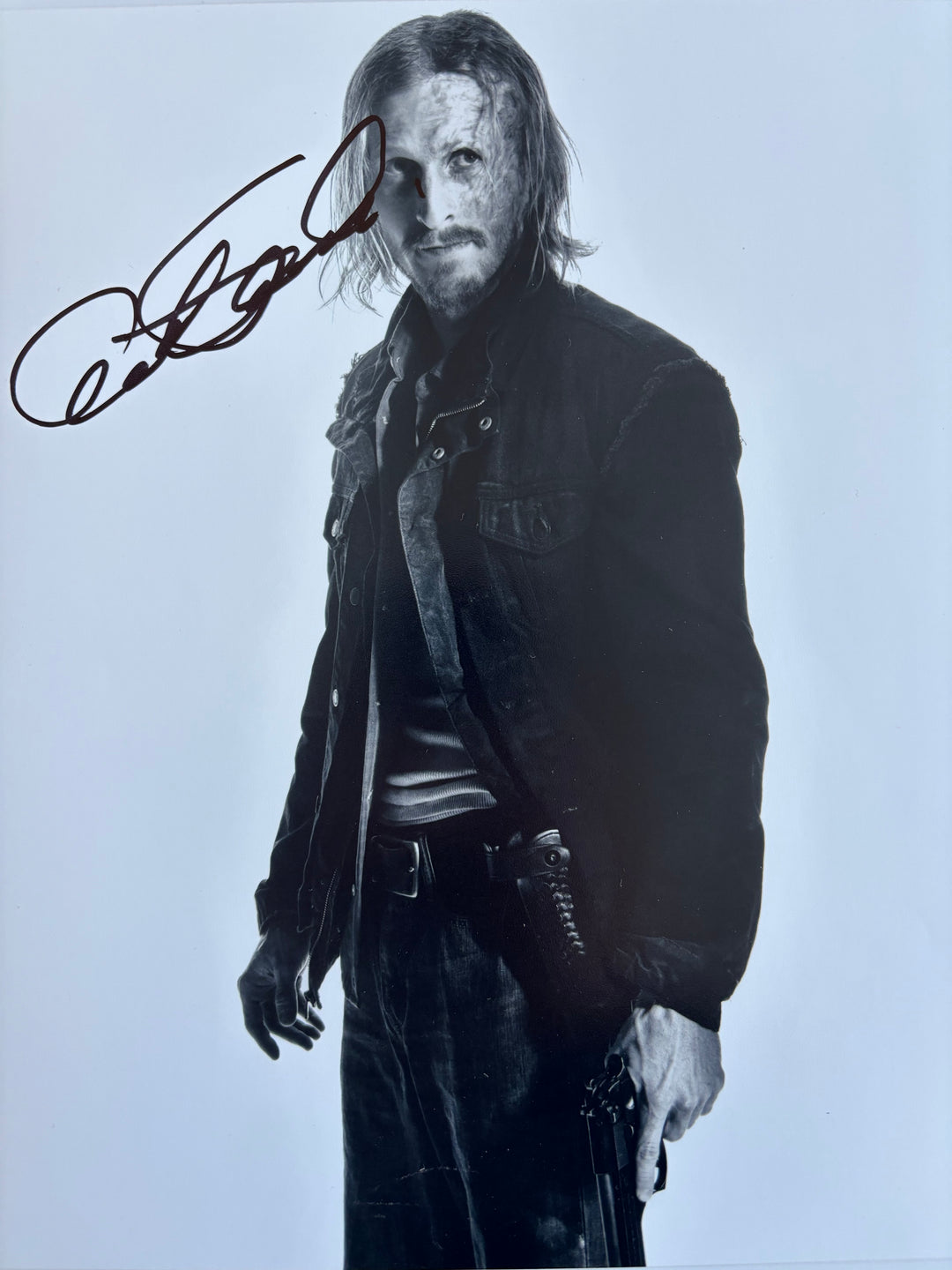 Austin Amelio signed Autograph 8x10 The Walking Dead