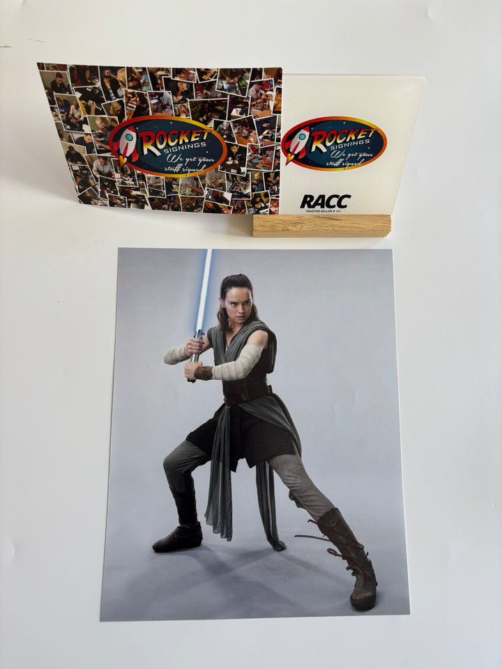 Daisy Ridley signed Autograph 8x10 Star Wars
